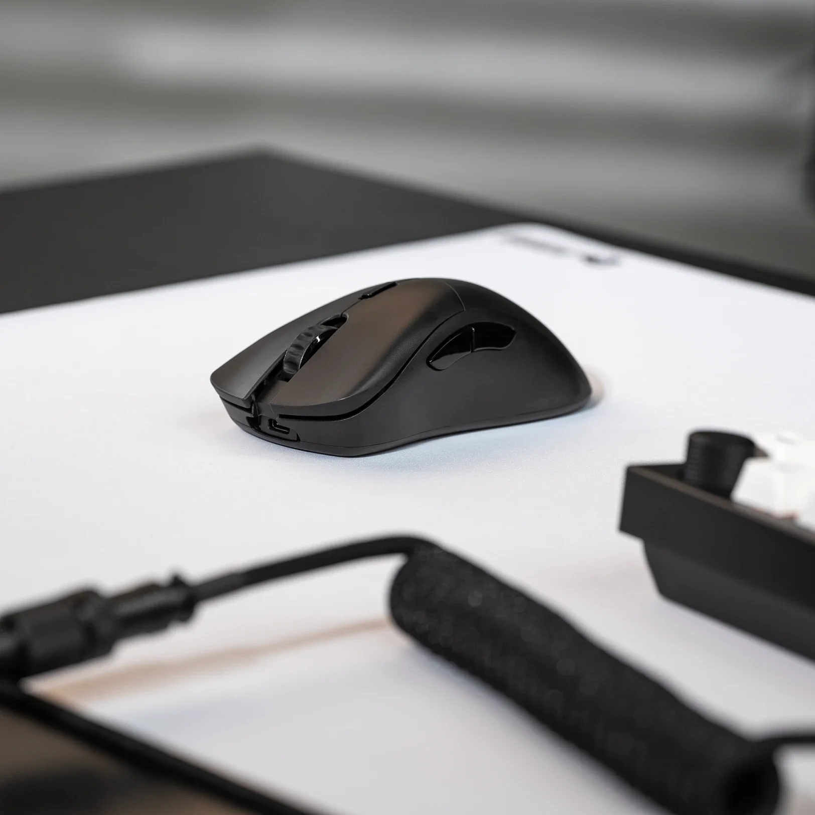 Model D 2 PRO Series Wireless Mouse - Image 3