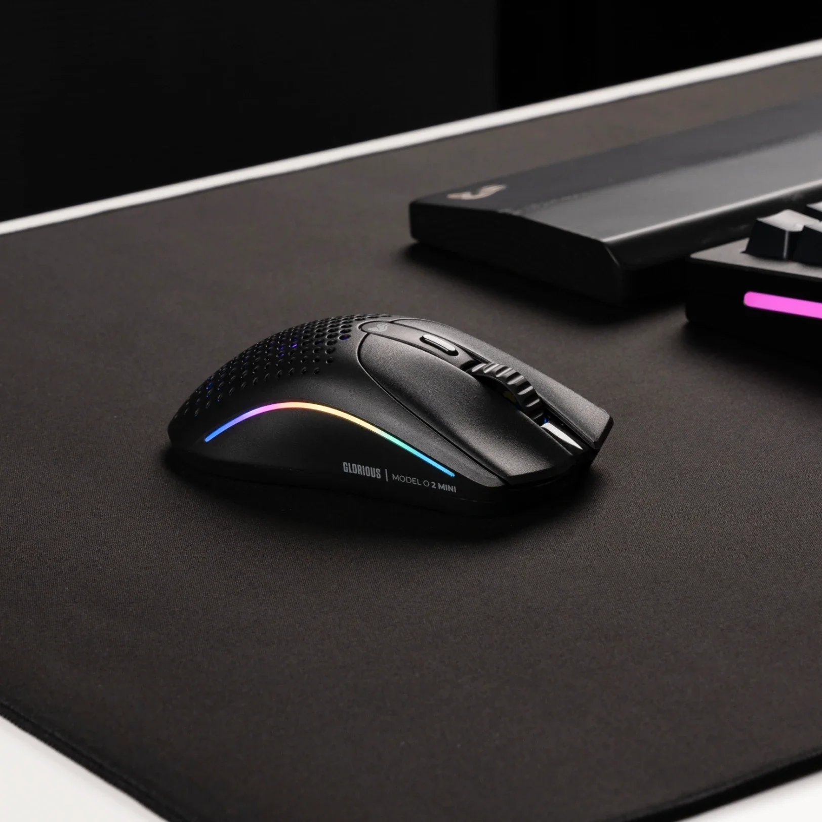 Model O 2 Mini Wireless Mouse - Image 8